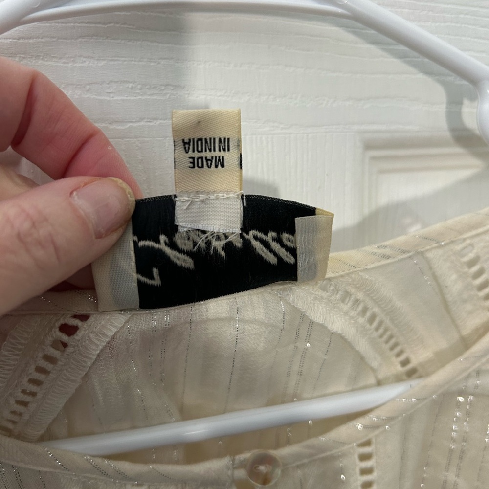 Cleobella Cream Top with metallic stripes  Size M. Ruffle detail at shoulders. - Picture 7 of 11